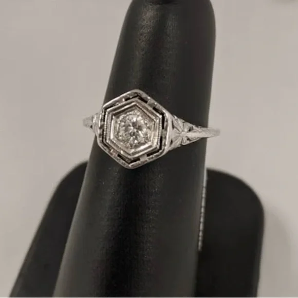 Elegant Early 1900s Vintage 18k White Gold Natural Old European Diamond Ring 6 - Picture 2 of 7